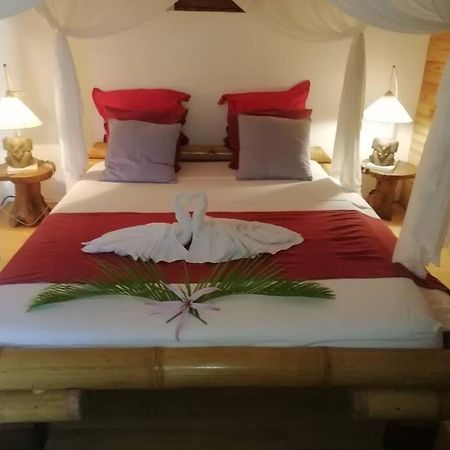 Bungalow Atypique Ti Bambou A 500M De La Plage Sainte-Anne  Extérieur photo