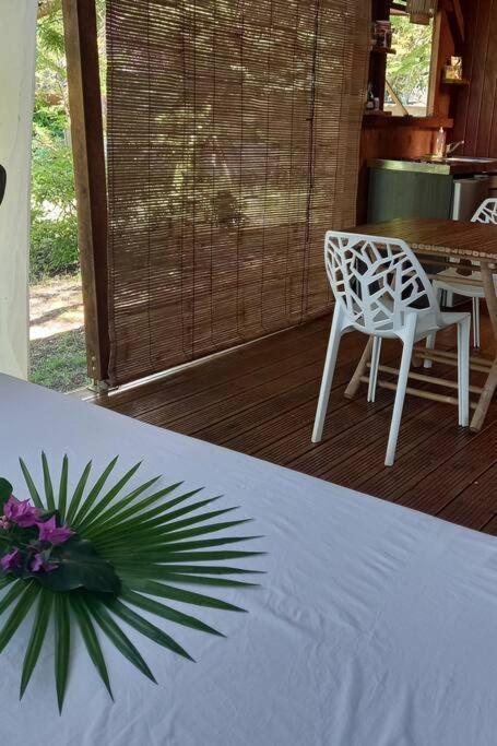 Bungalow Atypique Ti Bambou A 500M De La Plage Sainte-Anne  Extérieur photo