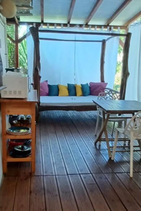 Bungalow Atypique Ti Bambou A 500M De La Plage Sainte-Anne  Extérieur photo