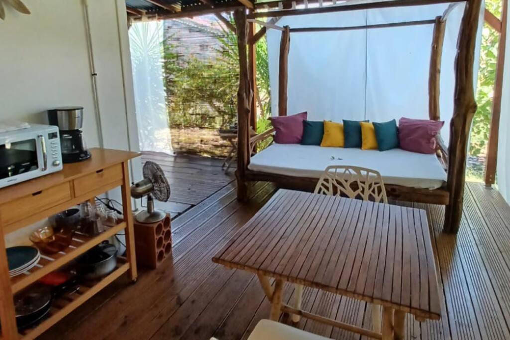 Bungalow Atypique Ti Bambou A 500M De La Plage Sainte-Anne  Extérieur photo