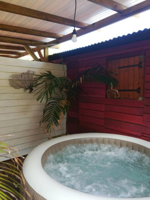 Bungalow Atypique Ti Bambou A 500M De La Plage Sainte-Anne  Extérieur photo
